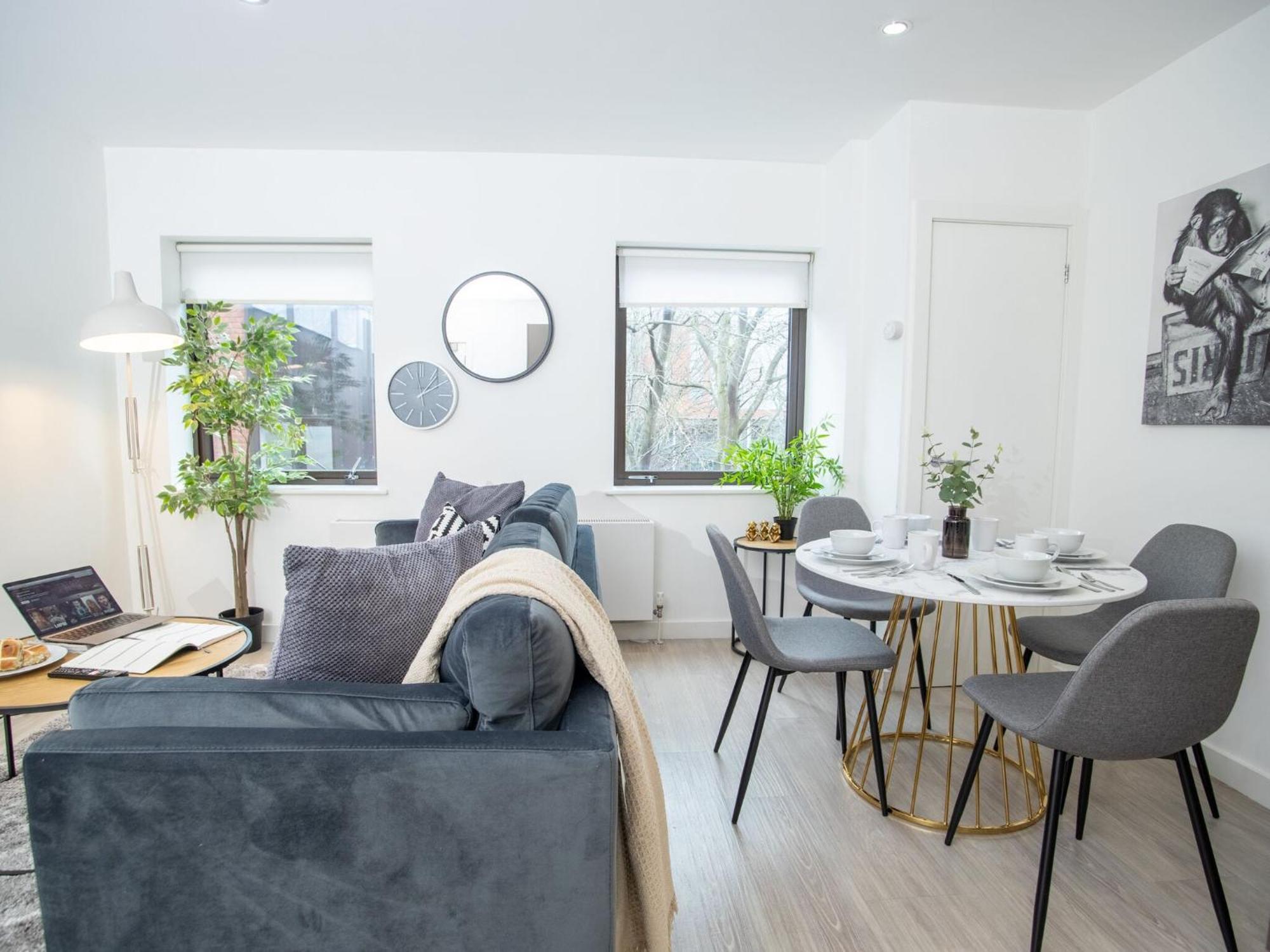 Pembroke House Apartments Exeter For Families Business Relocation Free Parking Exterior foto